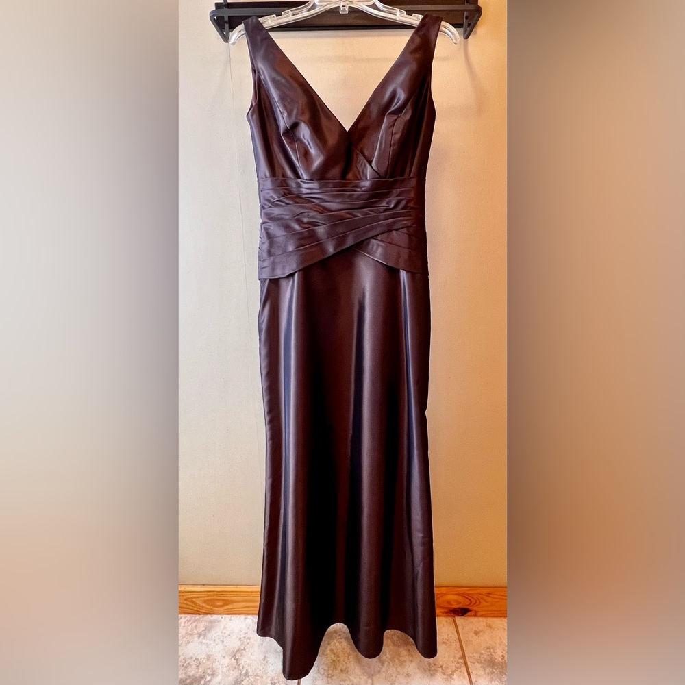 Vintage Chocolate Brown Belsoie Formal Dress